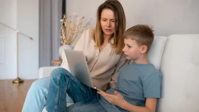 چگونه با پسرم در مورد بلوغ صحبت کنم