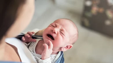 علت بی‌قراری و کولیک در نوزاد