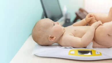 کنترل وزن نوزاد تا یک سالگی