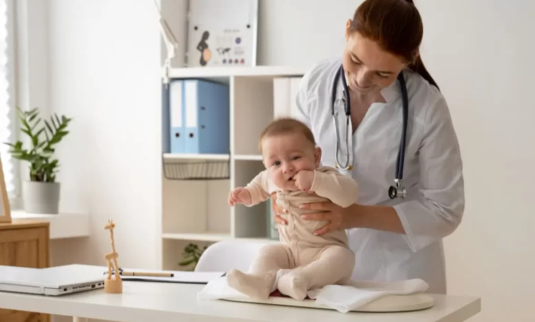 مراقبتهای نوزاد در مرکز بهداشت